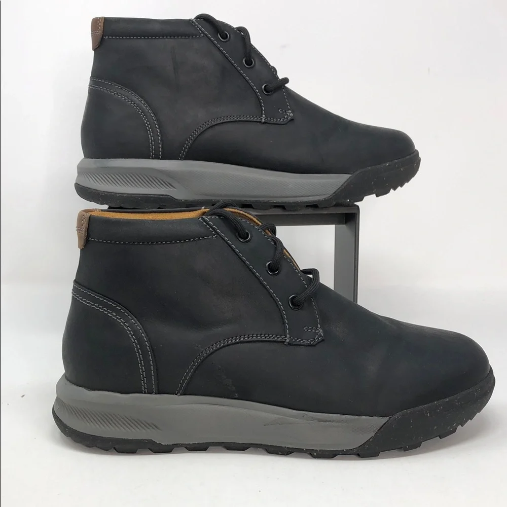 Florsheim Men’s Trailmax Black Leather Chukka Boots - Size 8.5 Wide